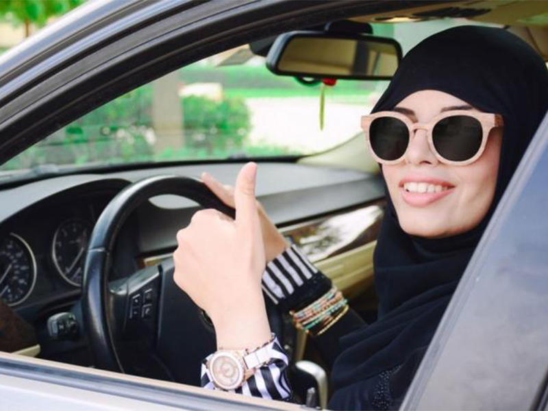 بالفيديو: أول حالة تحرش بعد تطبيق قرار قيادة المرأة السعودية السيارة!